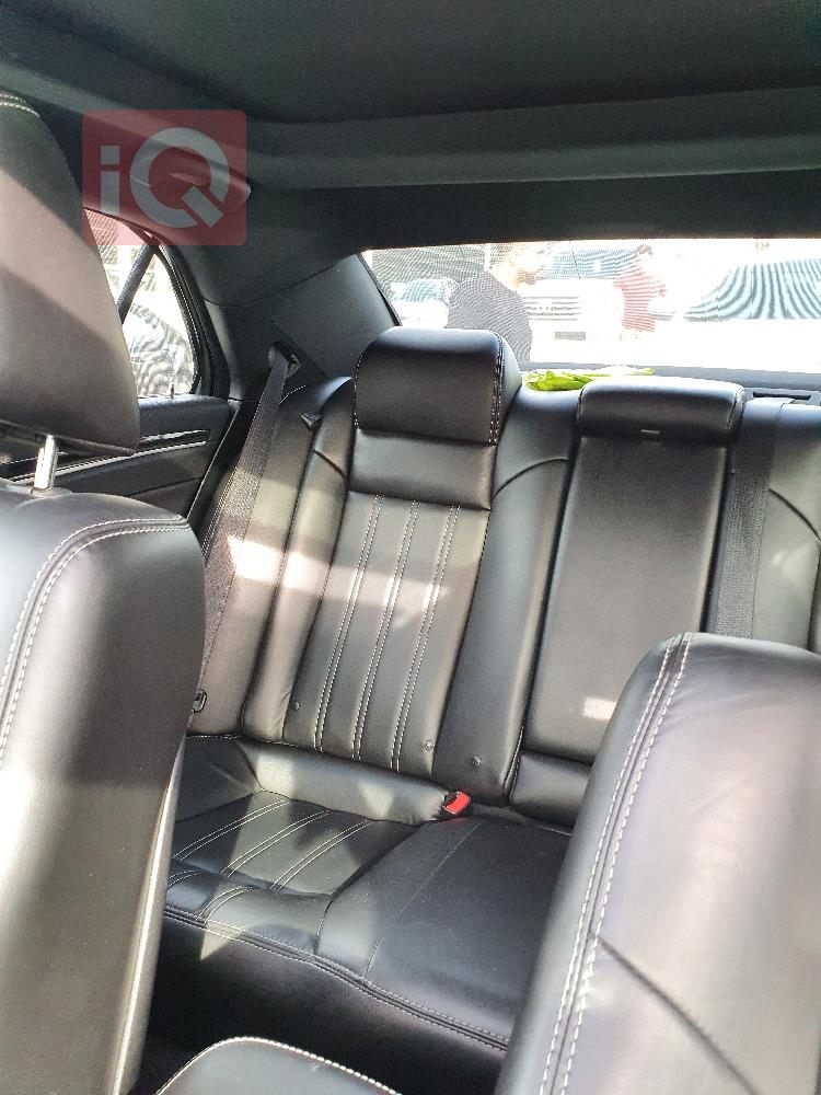 Chrysler 300